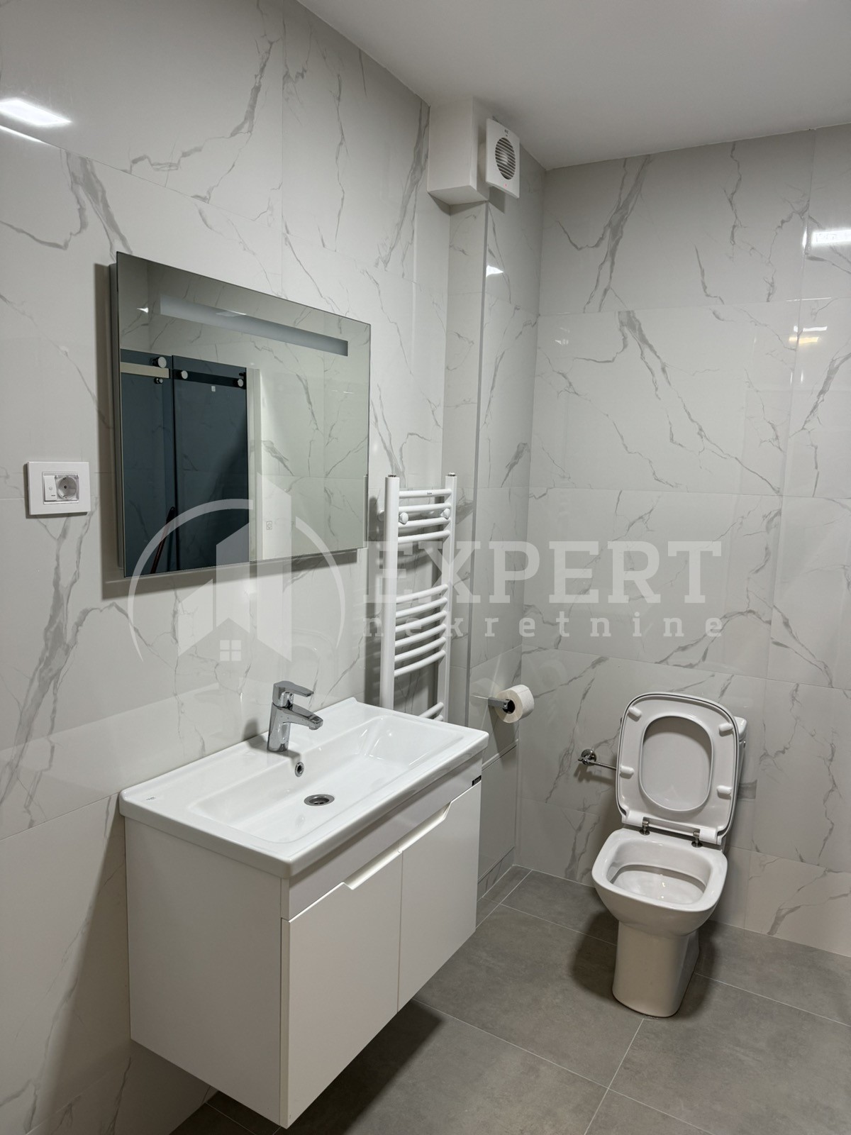 Lokal, 100 m2, Centar, Nikole Pašića ID: i-013313 12