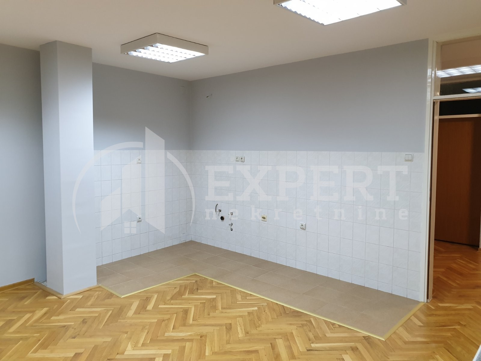 Lokal, 100 m2, Centar, Nikole Pašića ID: i-013313 2