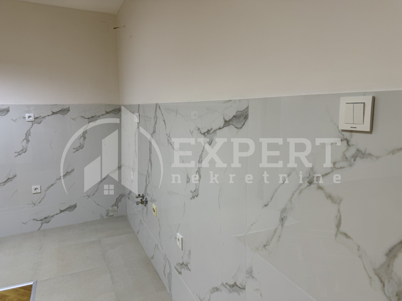 Lokal, 100 m2, Centar, Nikole Pašića ID: i-013313 3