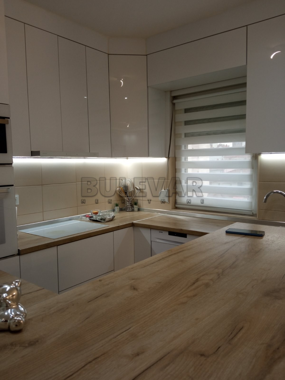 Trosoban stan, 105 m2, Dragoljuba Milovanovića Bene ID: p-013315 9