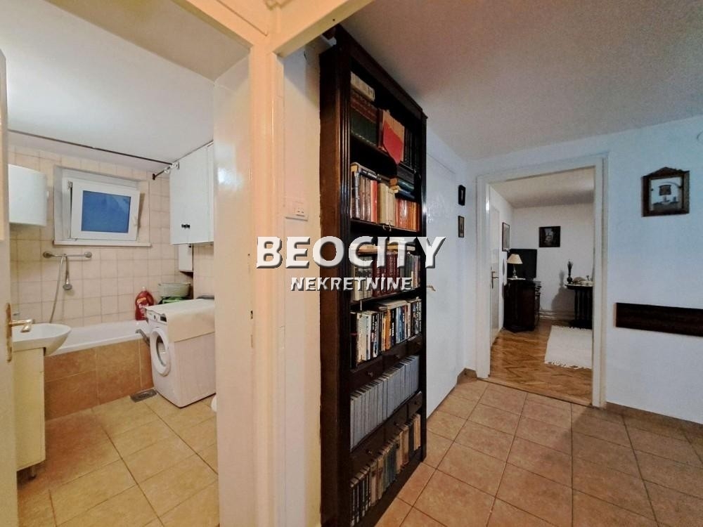 Trosoban stan, 68 m2, Vračar, Hadži Melentijeva ID: 116131 13