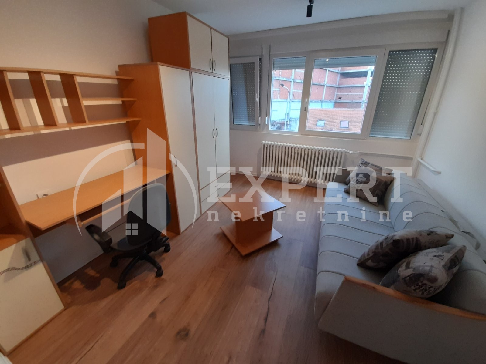 Trosoban stan, 63 m2, Čair, Cara Dušana ID: i-013282 3