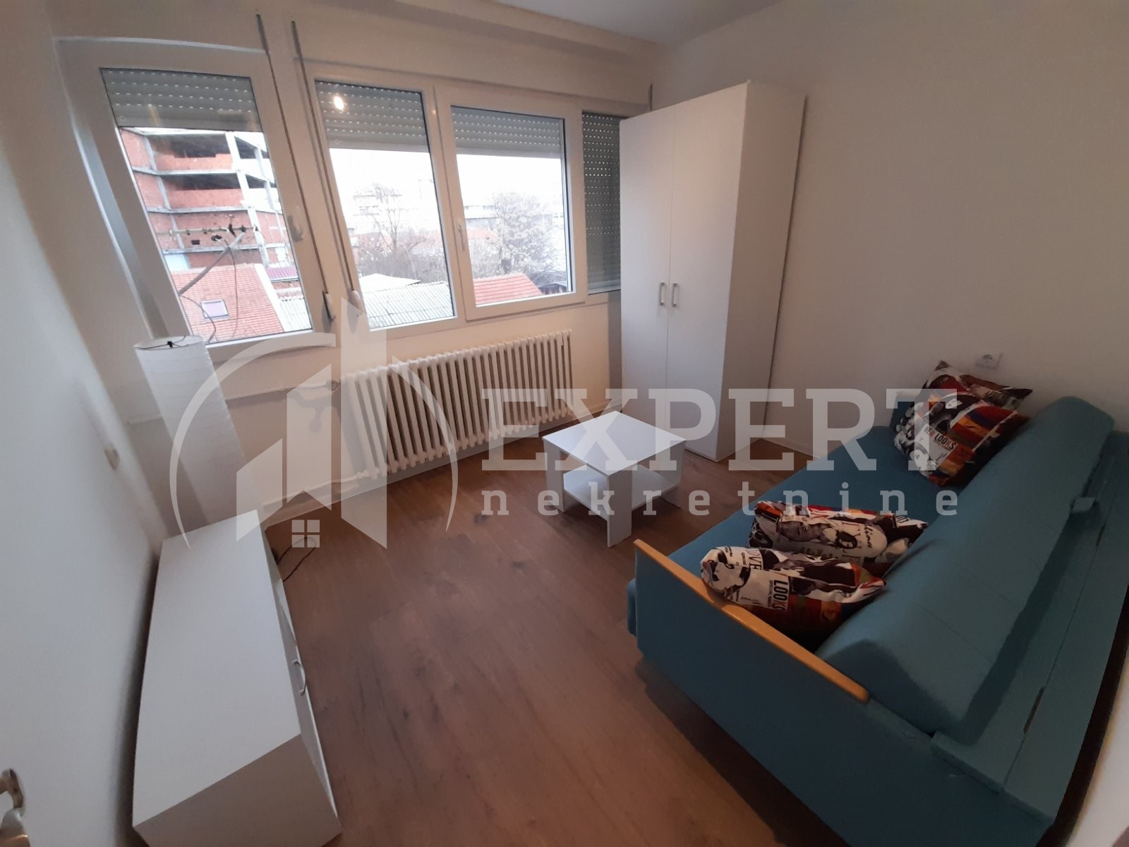 Trosoban stan, 63 m2, Čair, Cara Dušana ID: i-013282 4