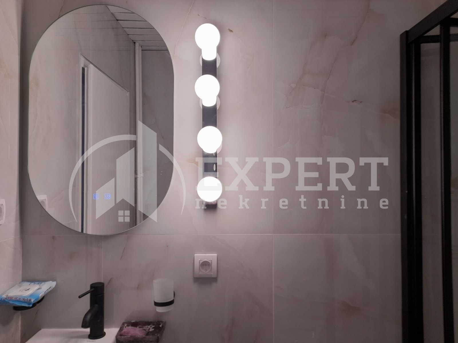 Trosoban stan, 63 m2, Čair, Cara Dušana ID: i-013282 10