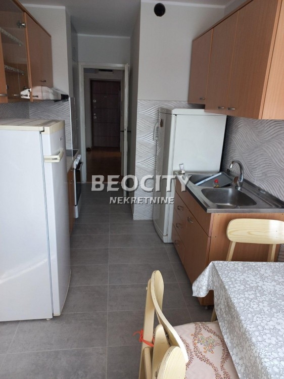 Trosoban stan, 72 m2, Grbavica, Alekse Šantića ID: 116103 4