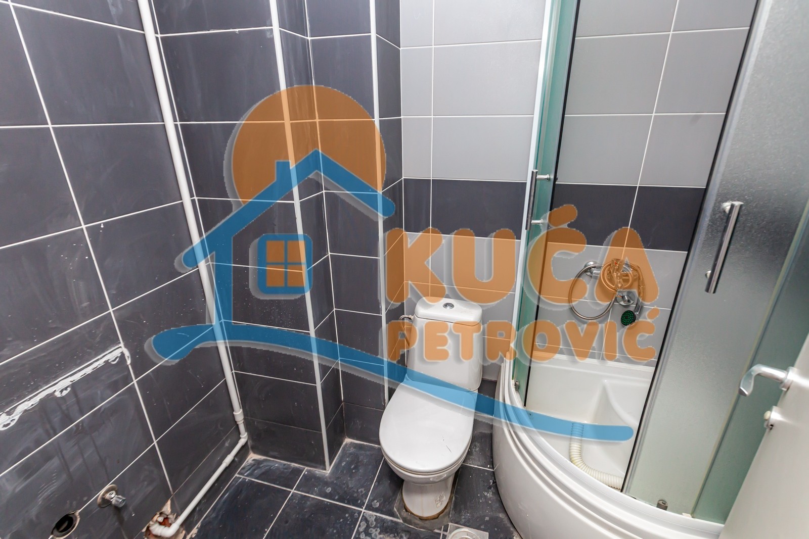 četvorosoban stan, 54.13 m2, Centar, Generala Milojka Lešjanina ID: p-013311 3