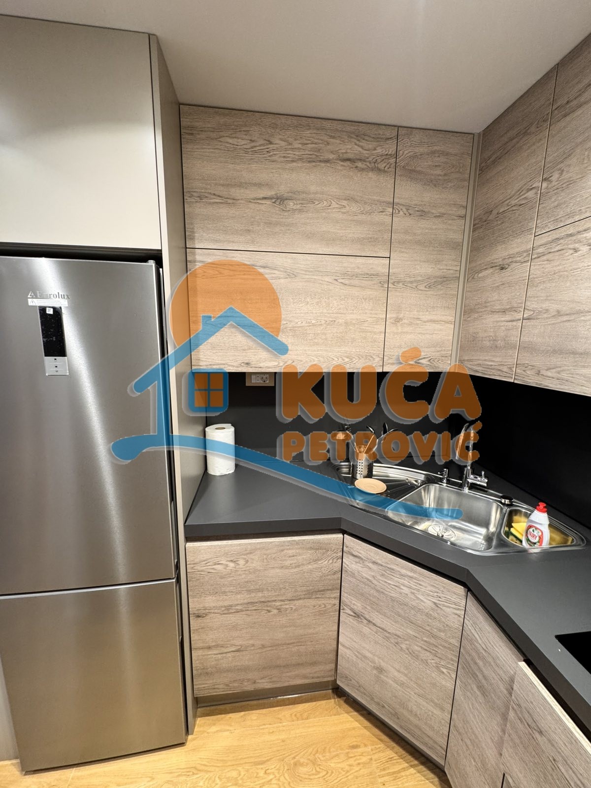 četvorosoban stan, 76 m2, Medijana, Bulevar Nemanjića ID: i-013343 6