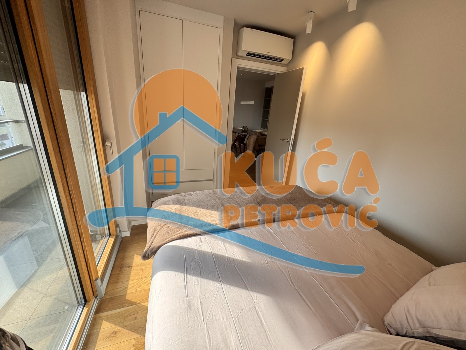 četvorosoban stan, 76 m2, Medijana, Bulevar Nemanjića ID: i-013343 11