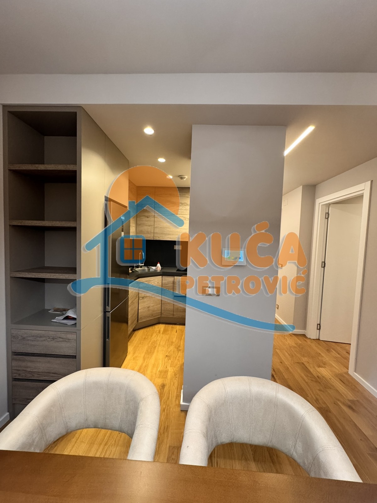 četvorosoban stan, 76 m2, Medijana, Bulevar Nemanjića ID: i-013343 9