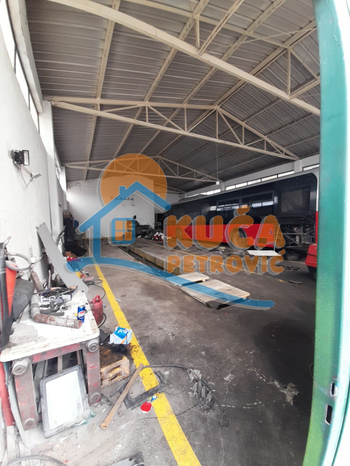 Lokal, 550 m2, Ćalije, Matejevački put ID: i-013306 3