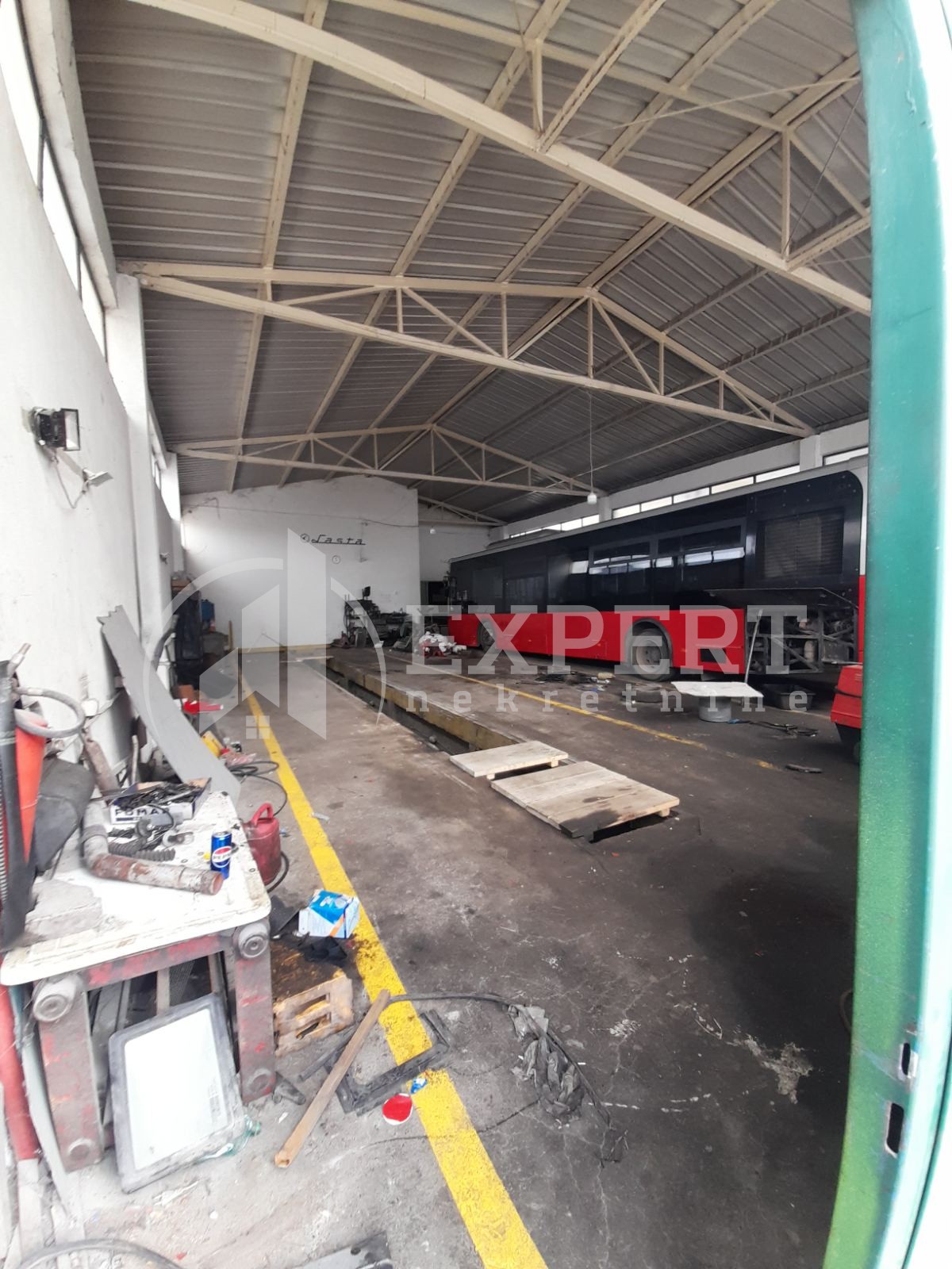 Lokal, 550 m2, Ćalije, Matejevački put ID: i-013306 3