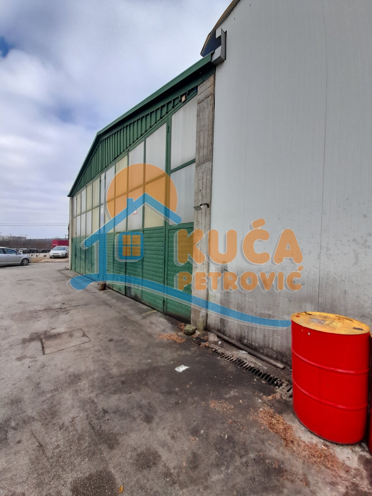 Lokal, 550 m2, Ćalije, Matejevački put ID: i-013306 2