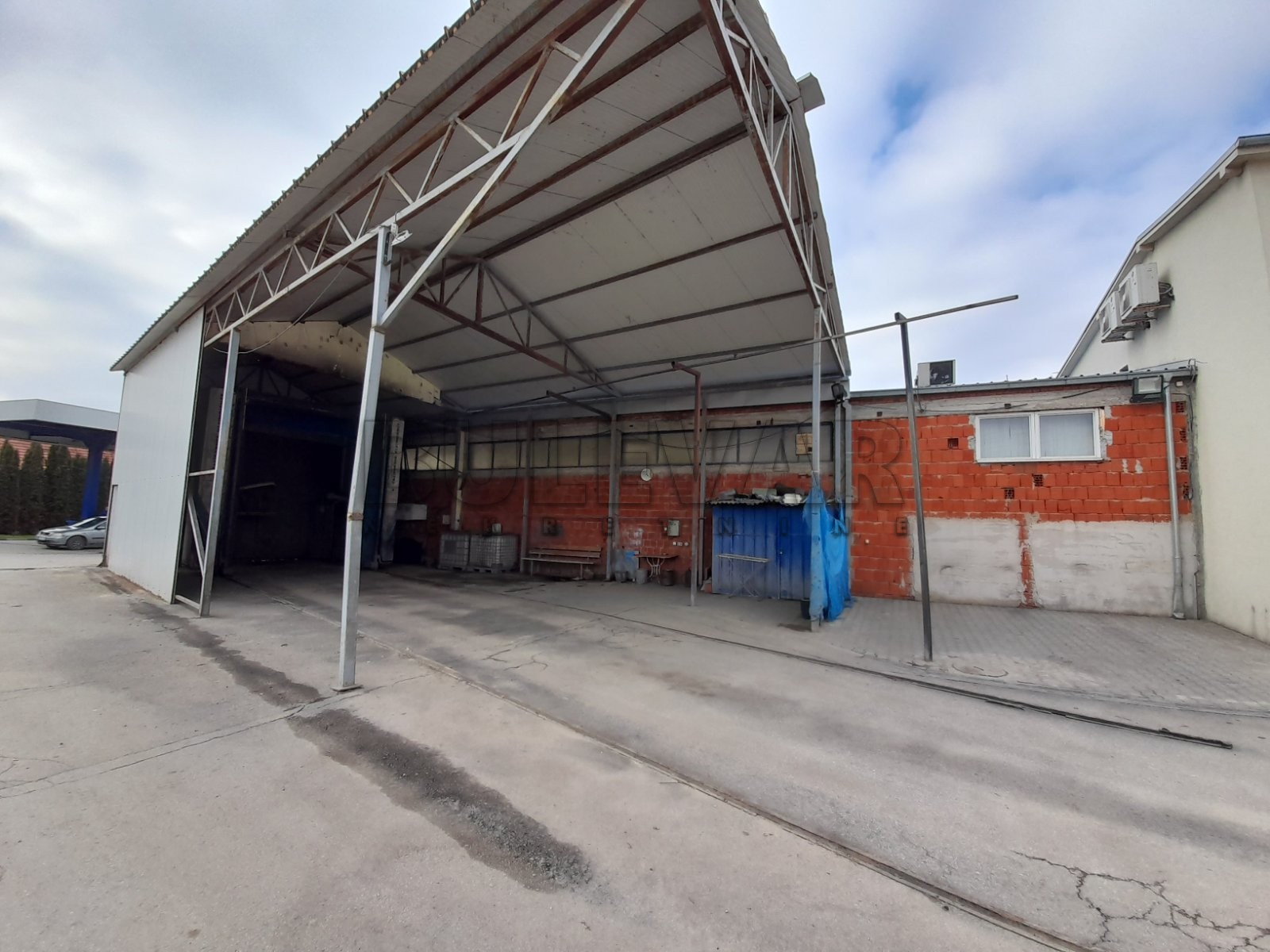 Lokal, 550 m2, Ćalije, Matejevački put ID: i-013306 1