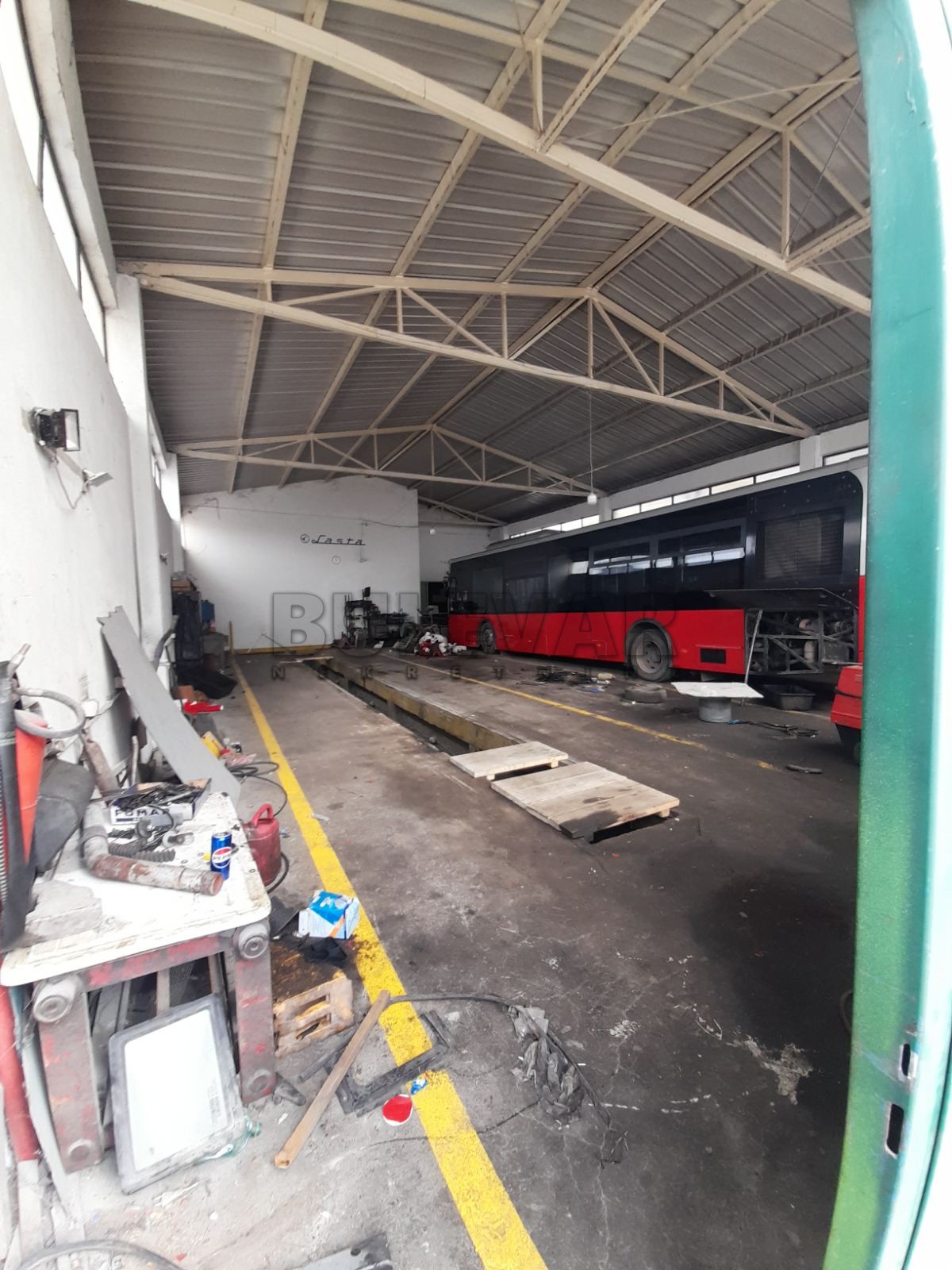 Lokal, 550 m2, Ćalije, Matejevački put ID: i-013306 3