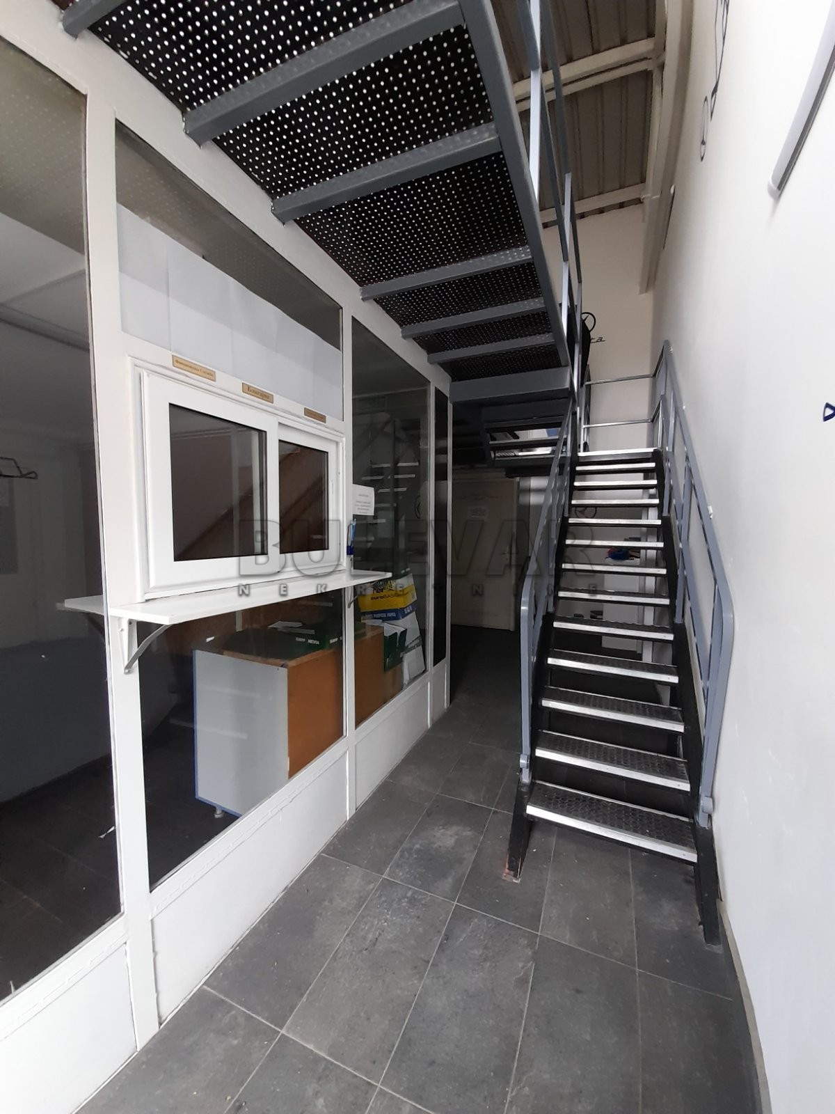 Lokal, 550 m2, Ćalije, Matejevački put ID: i-013306 4