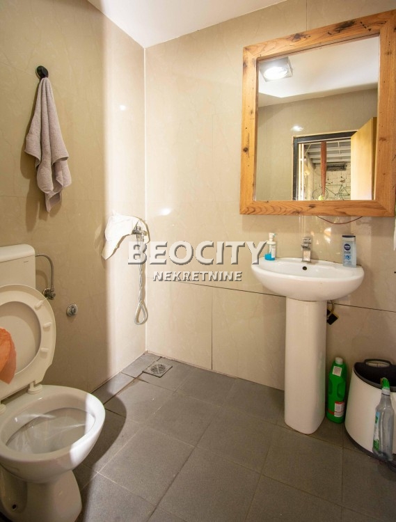 Lokal, 735 m2, Mali Mokri Lug, Bekerelova ID: 69687 17