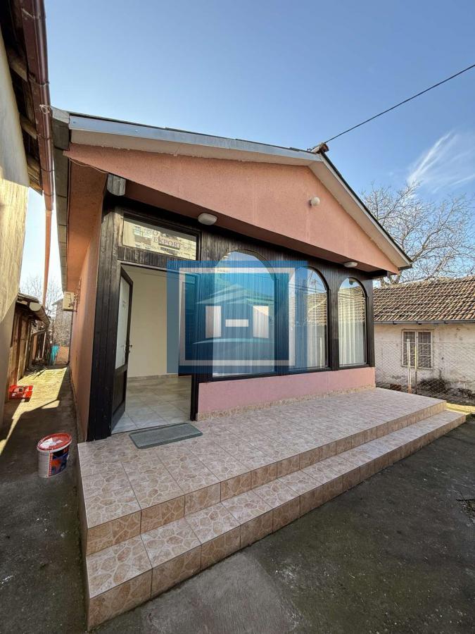 Na prodaju lokal u centru Ćuprije – idealan za vaš biznis! 1