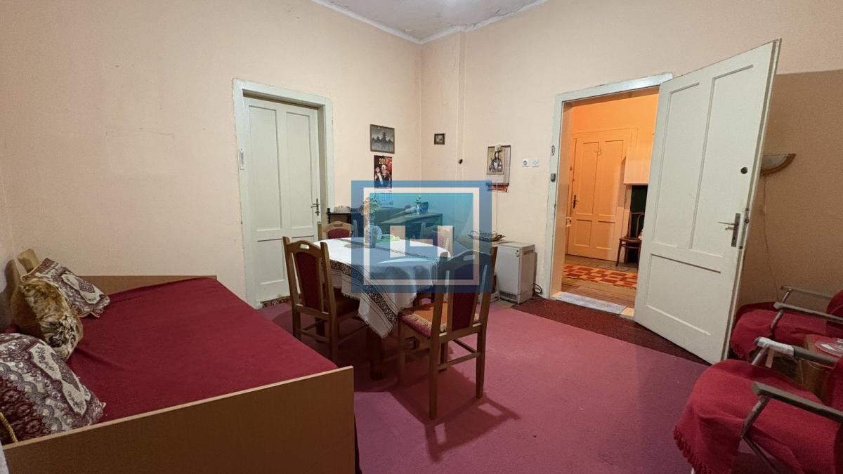 Stan u kući za adaptaciju - Idealna prilika za kreativne duše! 2