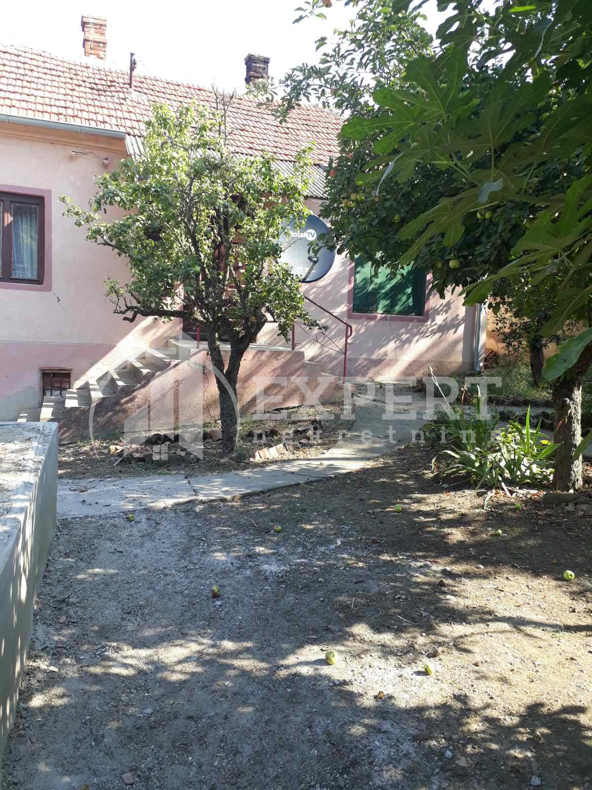 Dvosobna kuća, 37005 m2, Rujište ID: p-013354 3