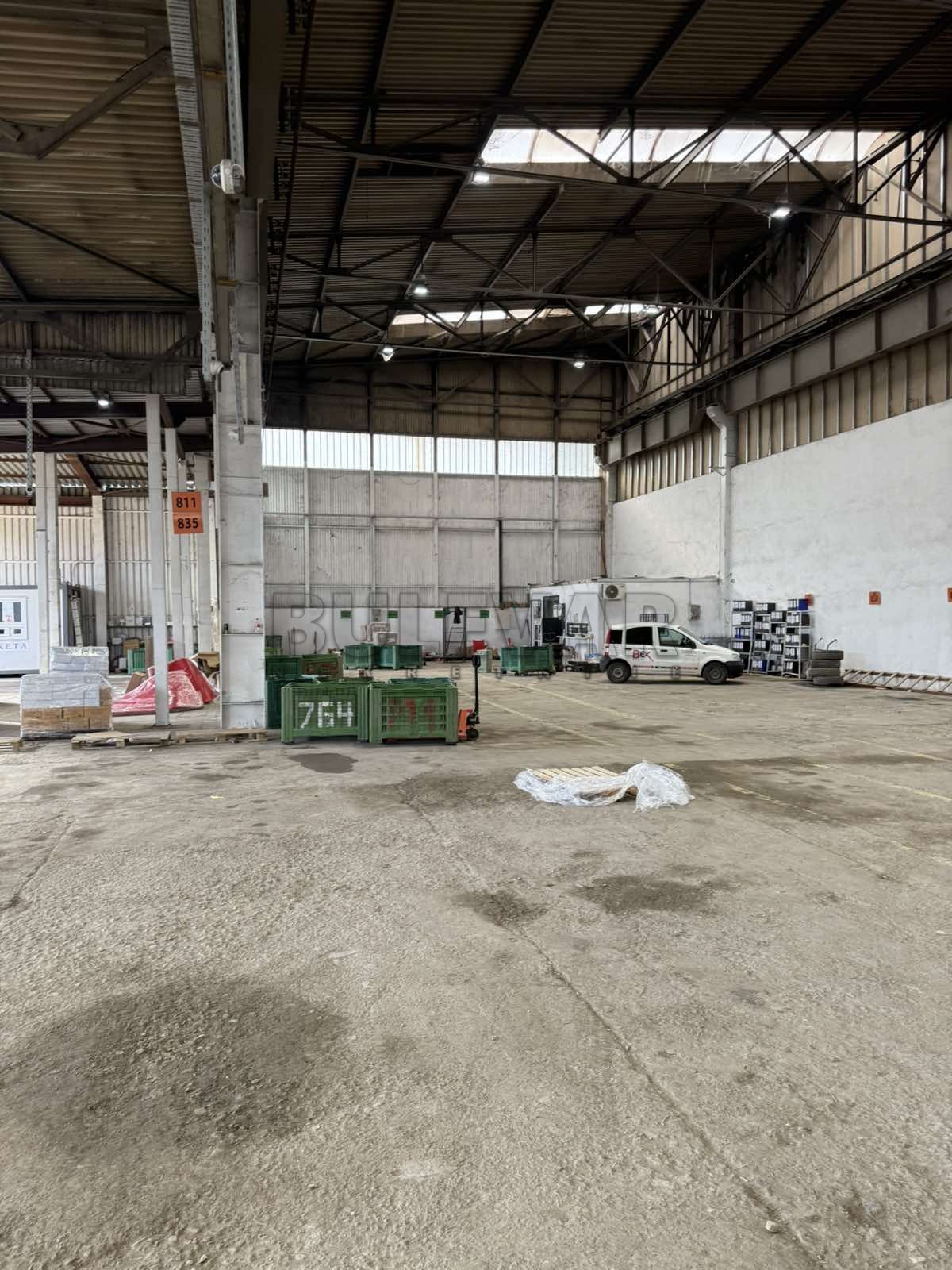 Lokal, 1500 m2, Čamurlija, Bulevar 12. februar ID: i-013212 3