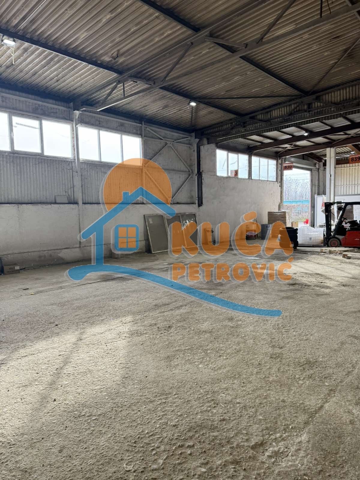 Lokal, 1500 m2, Čamurlija, Bulevar 12. februar ID: i-013212 1