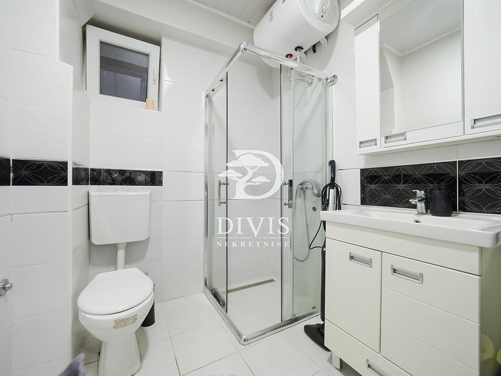 Prodajemo 2 5 stan na Dorćolu  Dositejeva  50m2 5