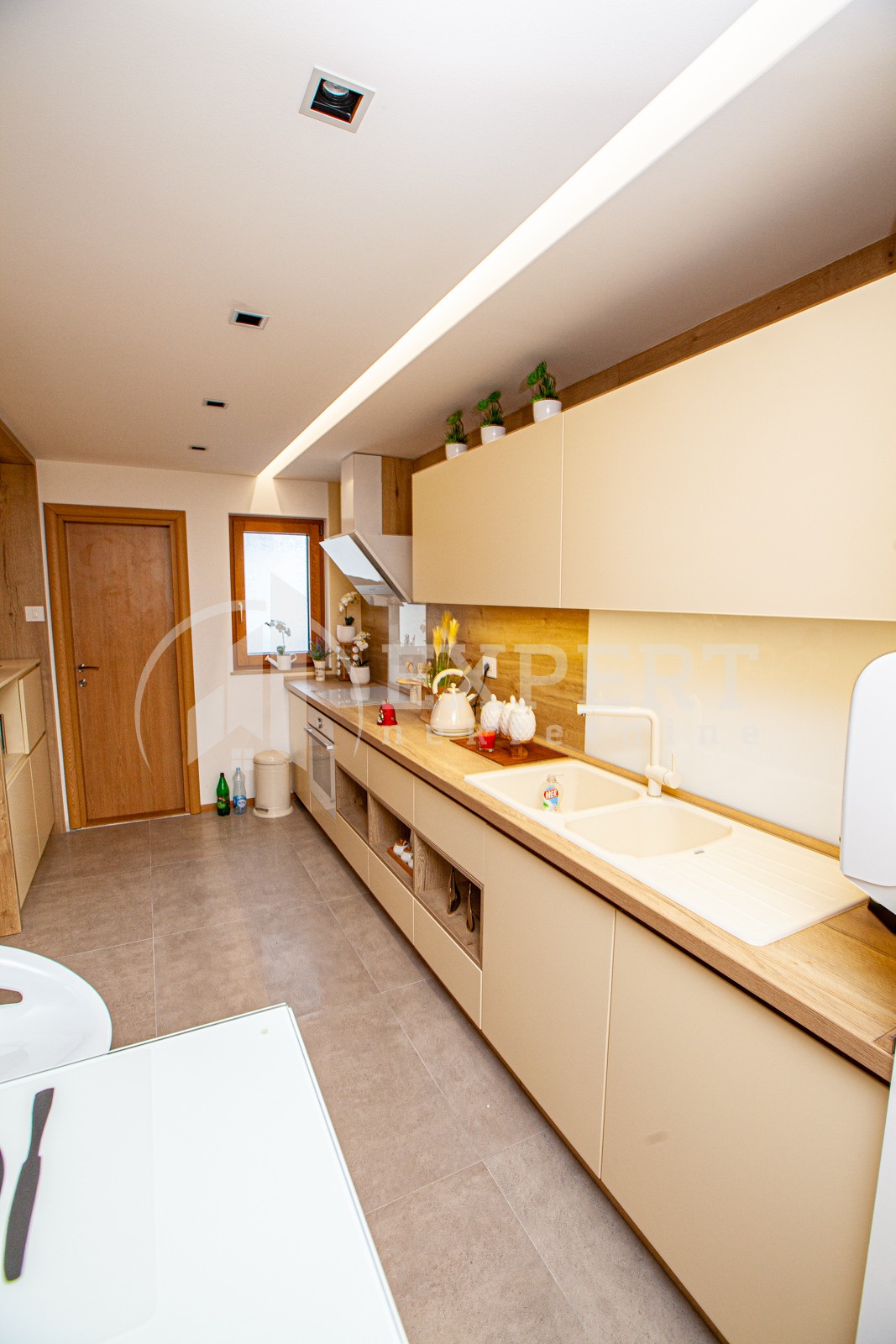 Trosoban stan, 116 m2, Centar, Svetozara Markovića ID: p-013349 12