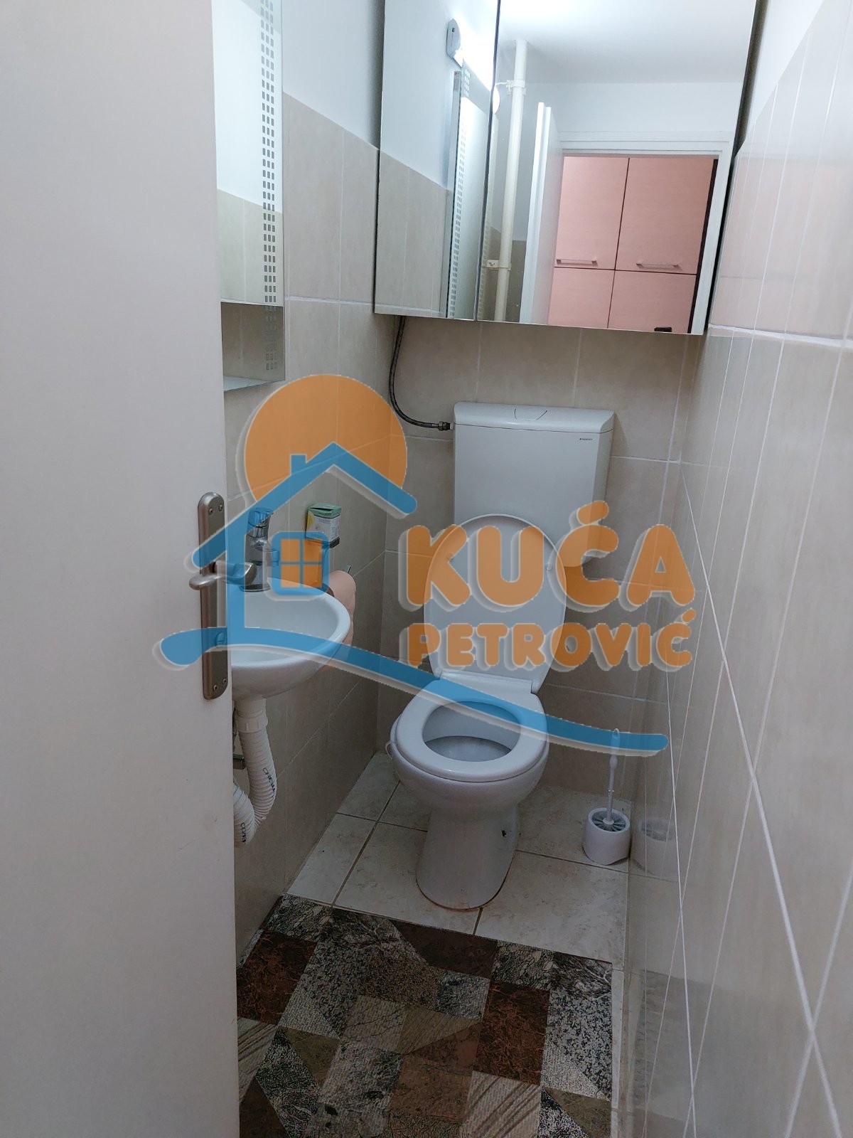Dvosoban stan, 64 m2, Obilićev Venac, Jovana Ristića ID: i-06597 14