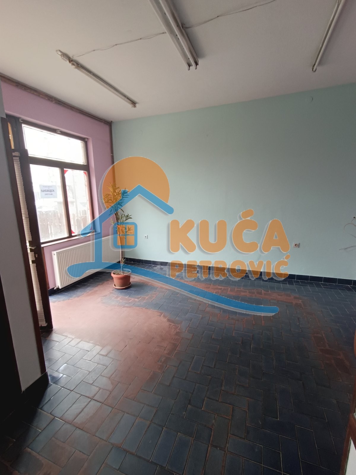 Lokal, 28 m2, Durlan, Učiteljska ID: i-013368 1