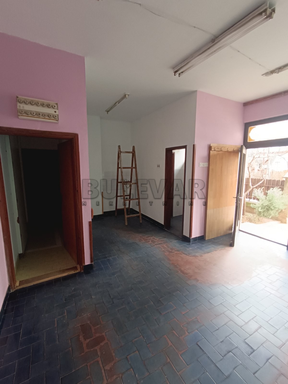 Lokal, 28 m2, Durlan, Učiteljska ID: i-013368 3