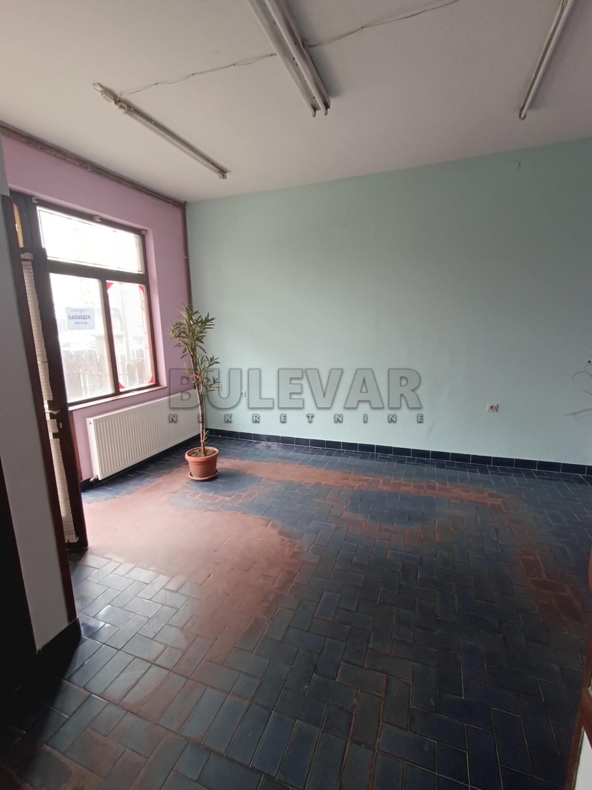 Lokal, 28 m2, Durlan, Učiteljska ID: i-013368 1