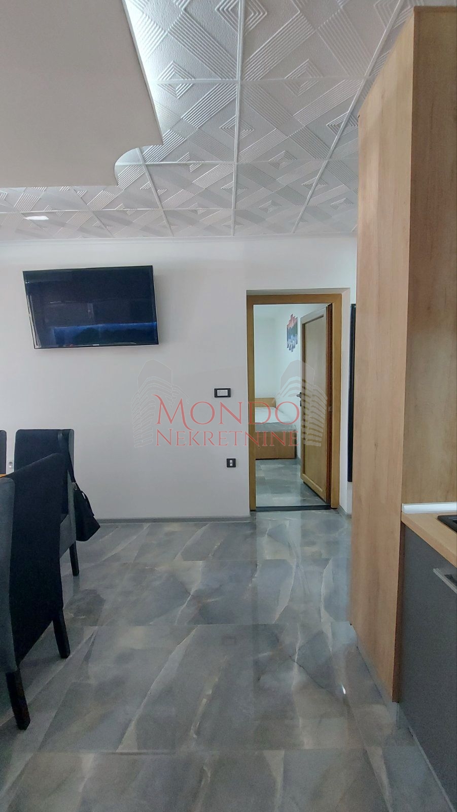 Trosoban stan preko puta os Mika Antic, Knjazevacka 6