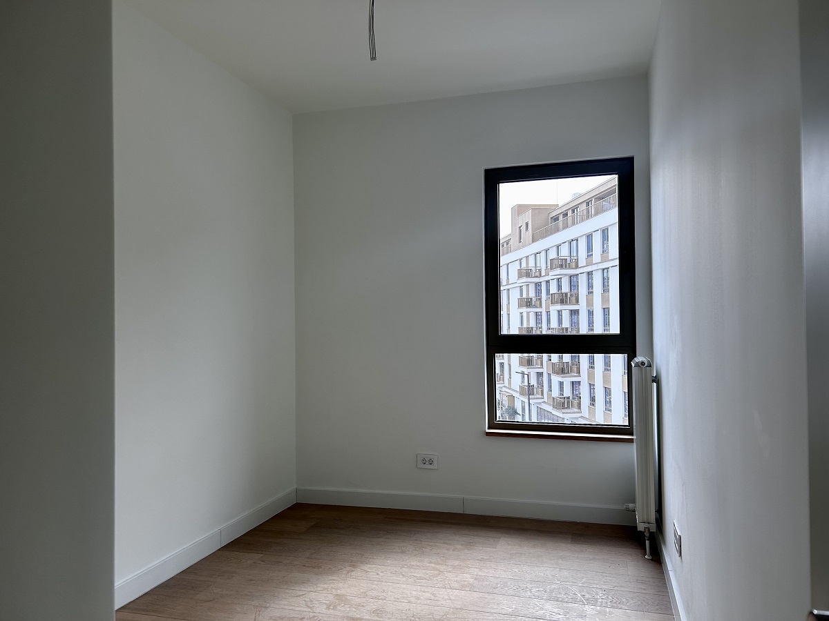 Izdajemo prazan 4 0 stan  BW Queens  91m2 4