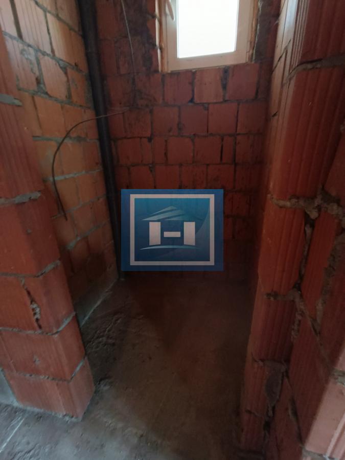 Veliki četverosoban stan koji može da se pretvori u dva manja 2