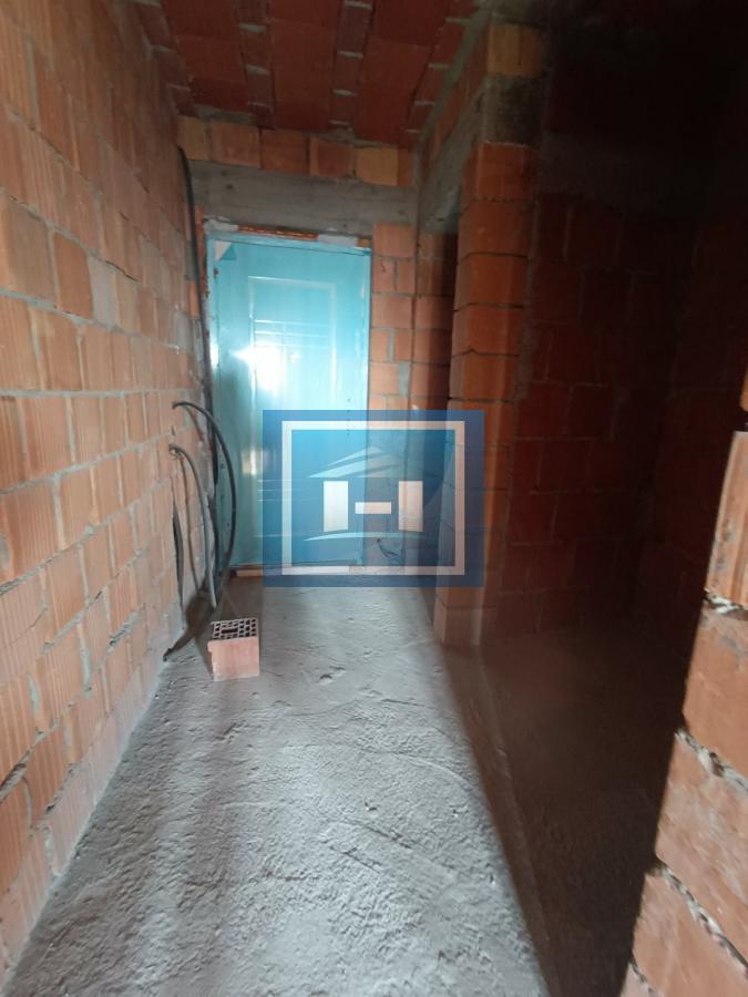 Veliki četverosoban stan koji može da se pretvori u dva manja 26