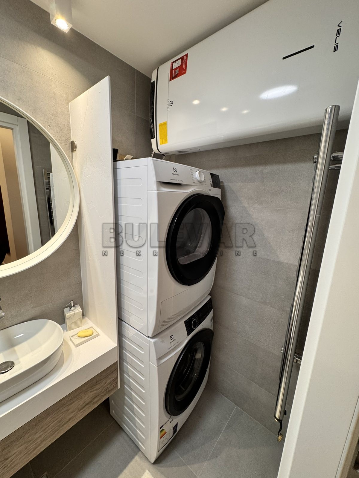 četvorosoban stan, 76 m2, Medijana, Bulevar Nemanjića ID: i-013343 19