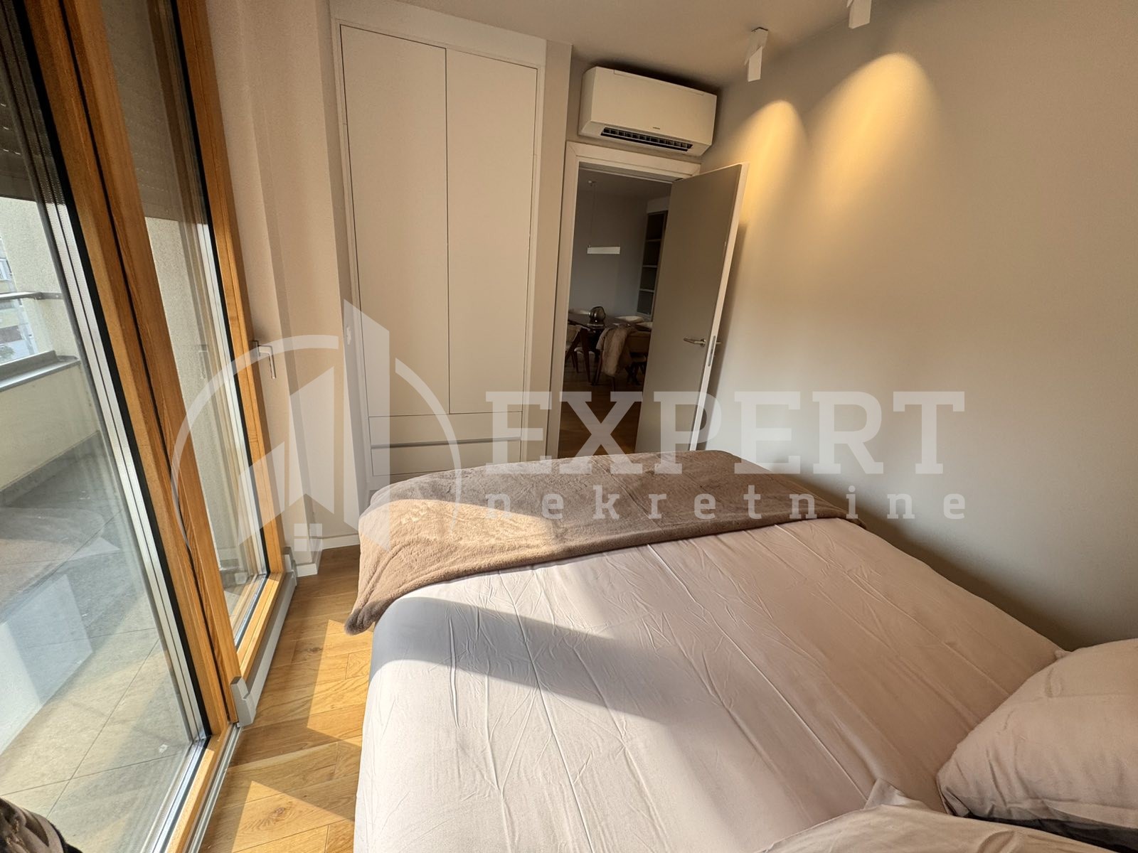 četvorosoban stan, 76 m2, Medijana, Bulevar Nemanjića ID: i-013343 11