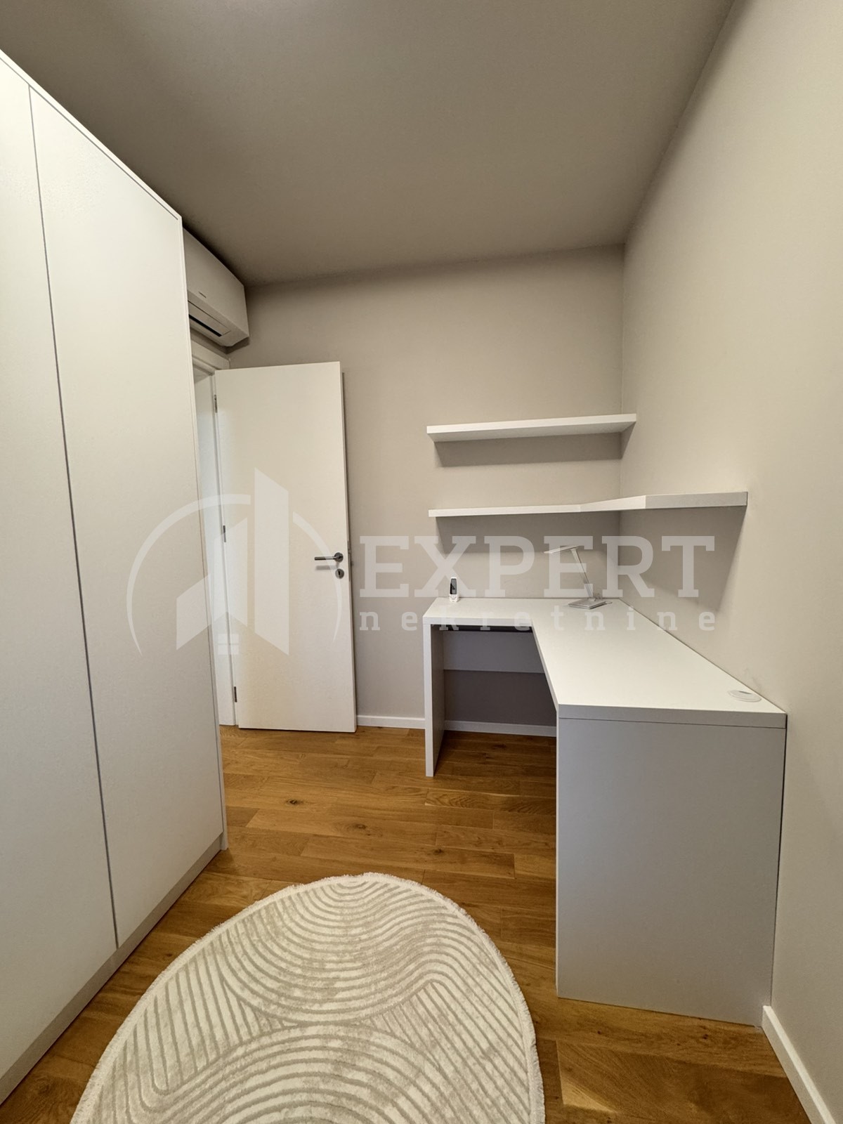 četvorosoban stan, 76 m2, Medijana, Bulevar Nemanjića ID: i-013343 13