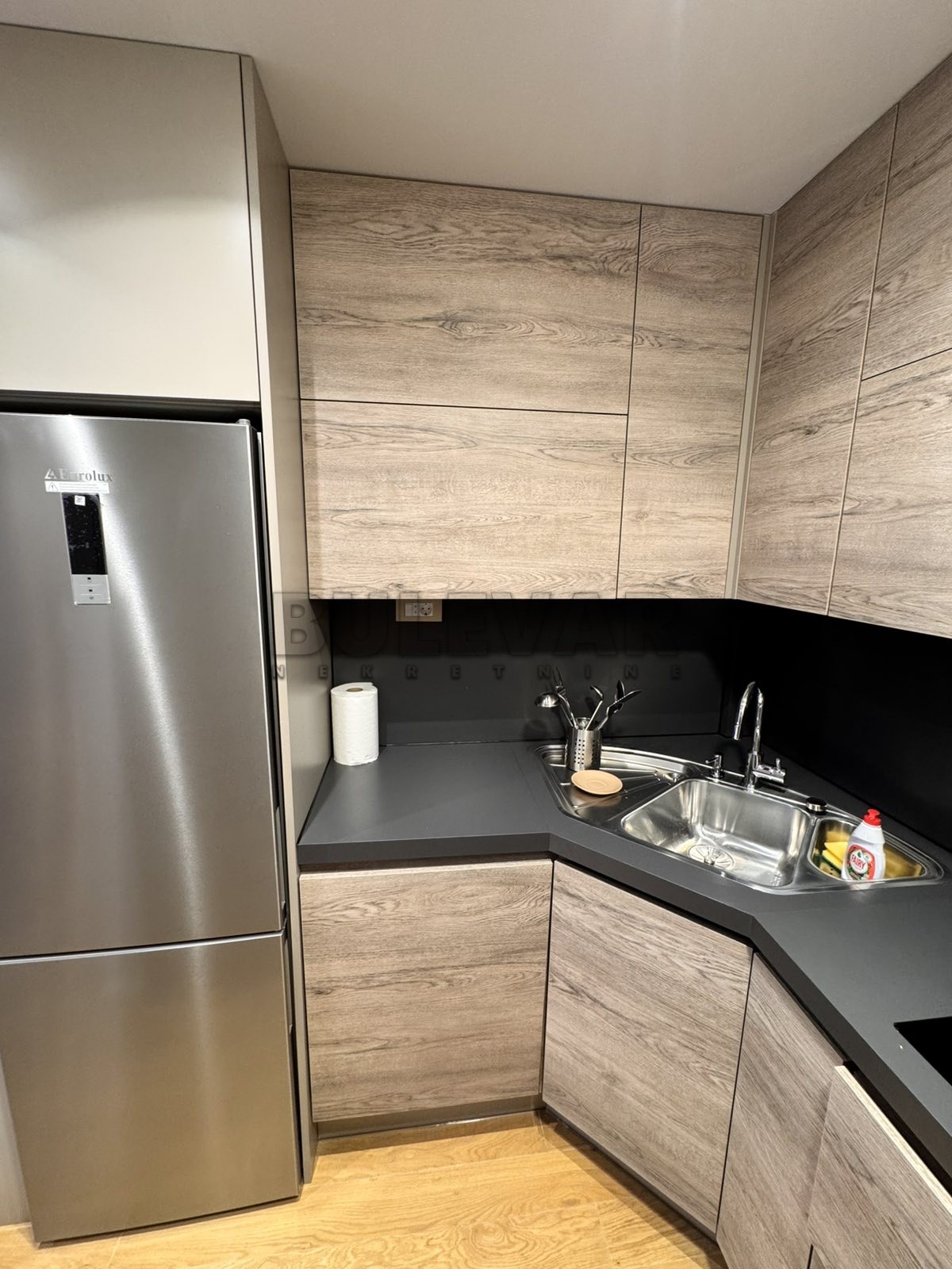 četvorosoban stan, 76 m2, Medijana, Bulevar Nemanjića ID: i-013343 6