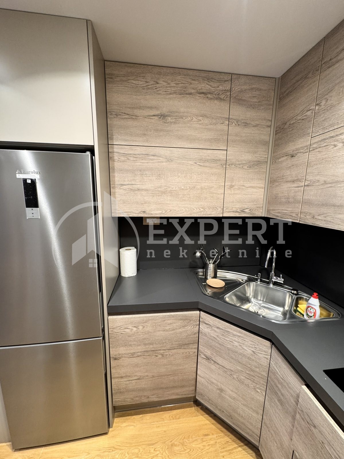 četvorosoban stan, 76 m2, Medijana, Bulevar Nemanjića ID: i-013343 6