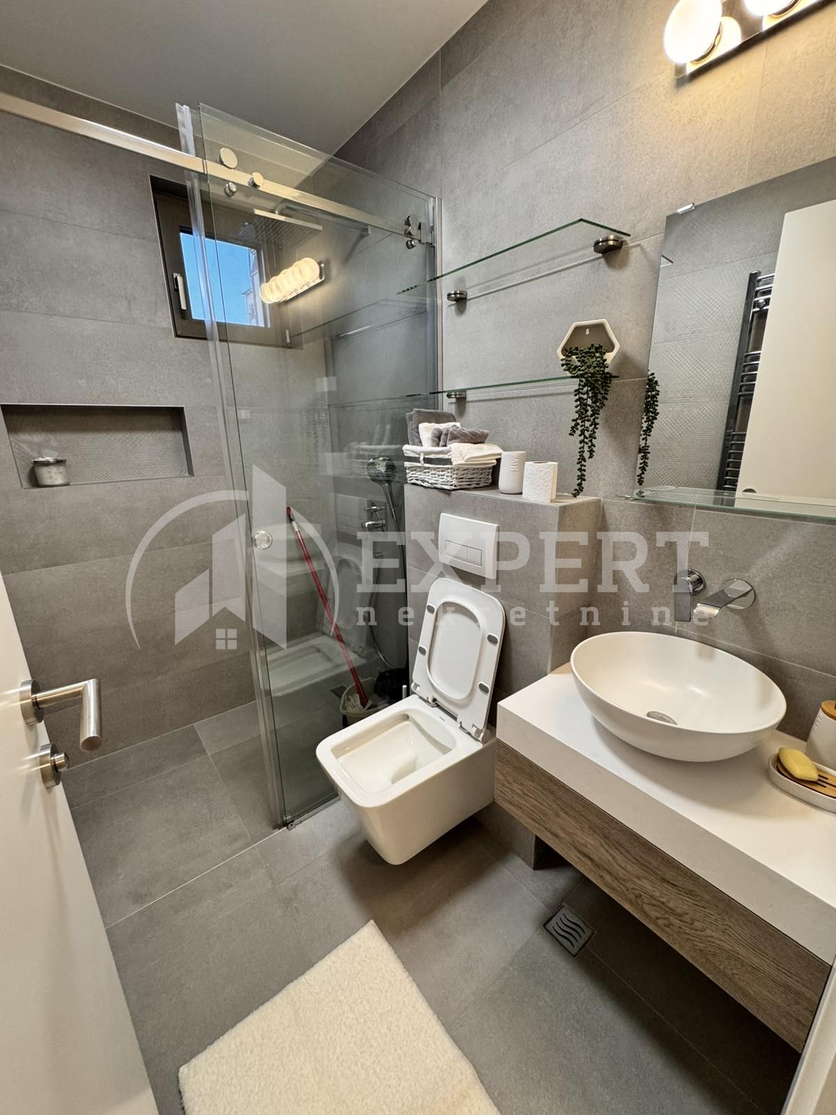 četvorosoban stan, 76 m2, Medijana, Bulevar Nemanjića ID: i-013343 20