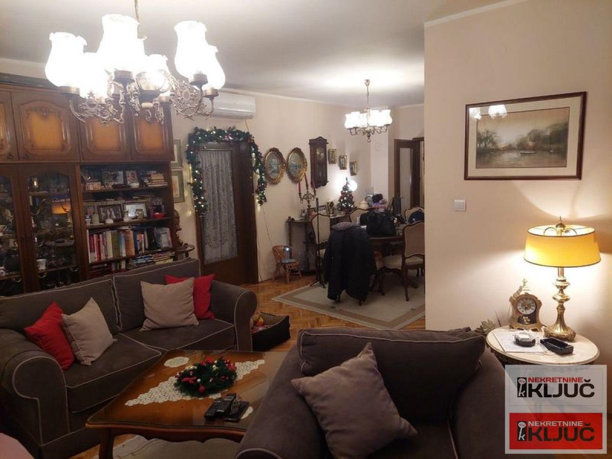 SOMBORSKI BULEVAR, 94m2, Četvorosoban, Fasadna cigla 3