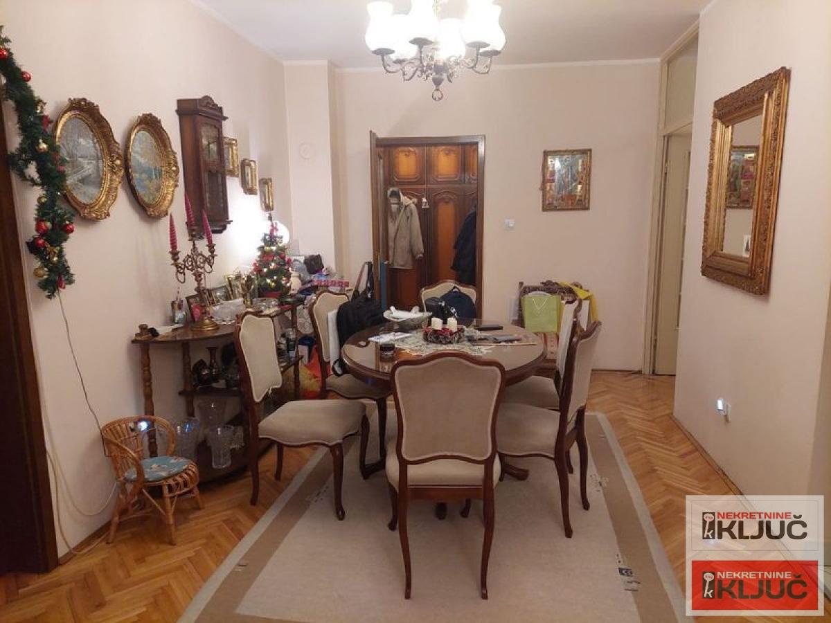 SOMBORSKI BULEVAR, 94m2, Četvorosoban, Fasadna cigla 6