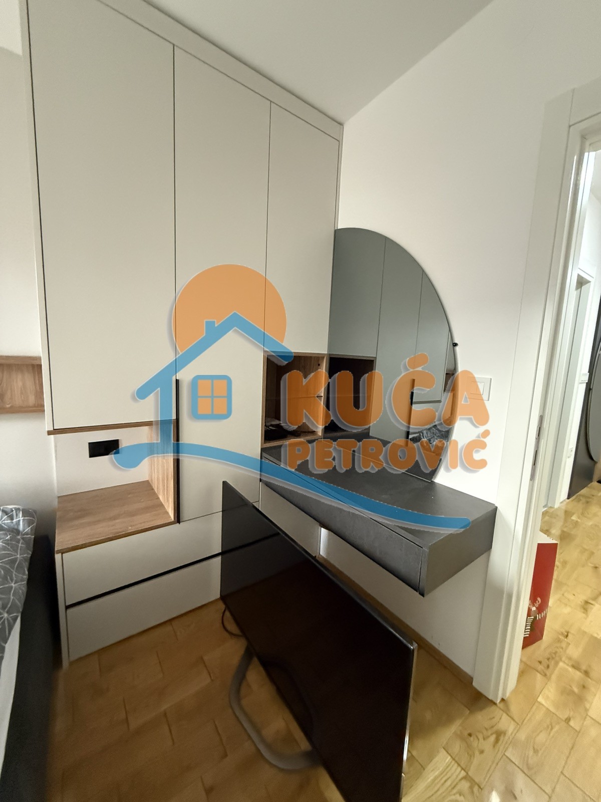 Jednosoban stan, 60 m2, Centar, Vožda Karađorđa ID: i-013387 9