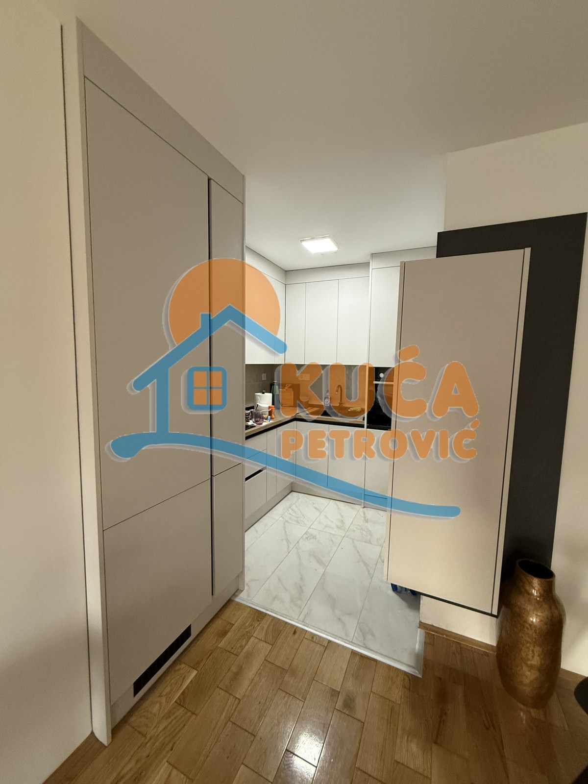 Jednosoban stan, 60 m2, Centar, Vožda Karađorđa ID: i-013387 5