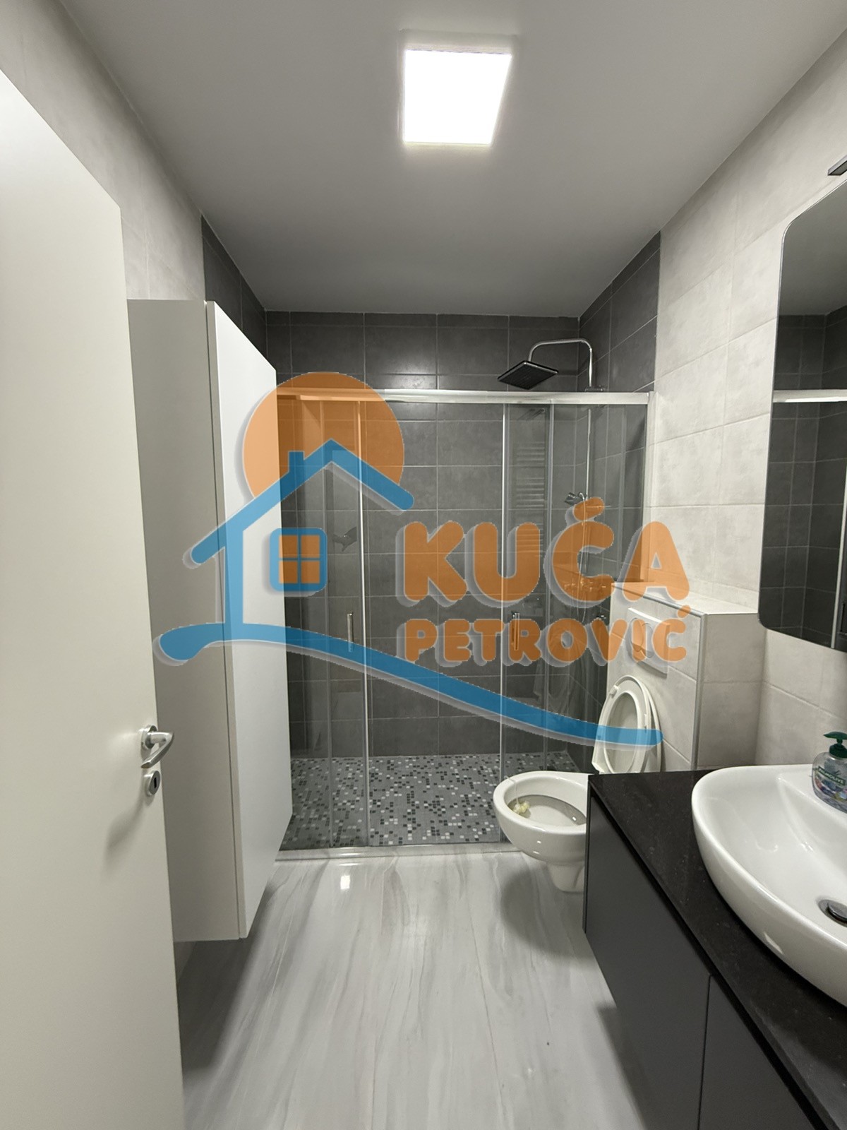 Jednosoban stan, 60 m2, Centar, Vožda Karađorđa ID: i-013387 12