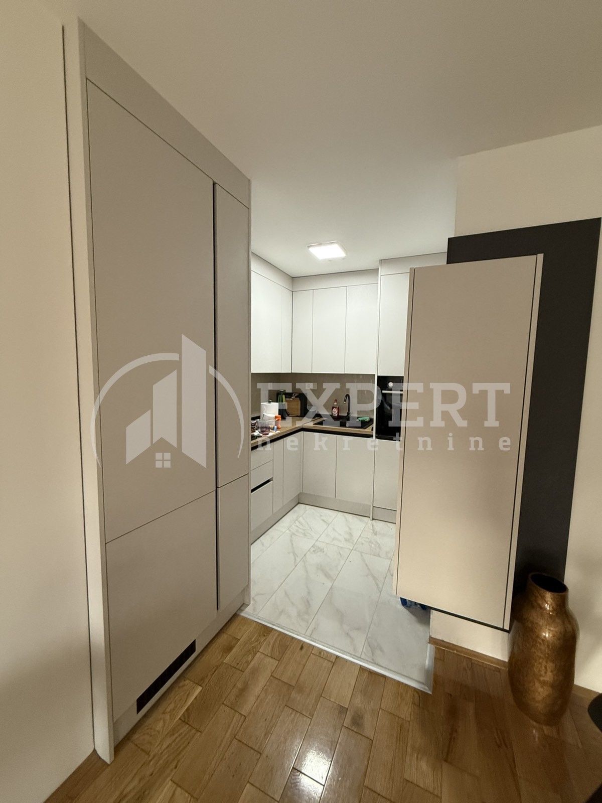 Jednosoban stan, 60 m2, Centar, Vožda Karađorđa ID: i-013387 5