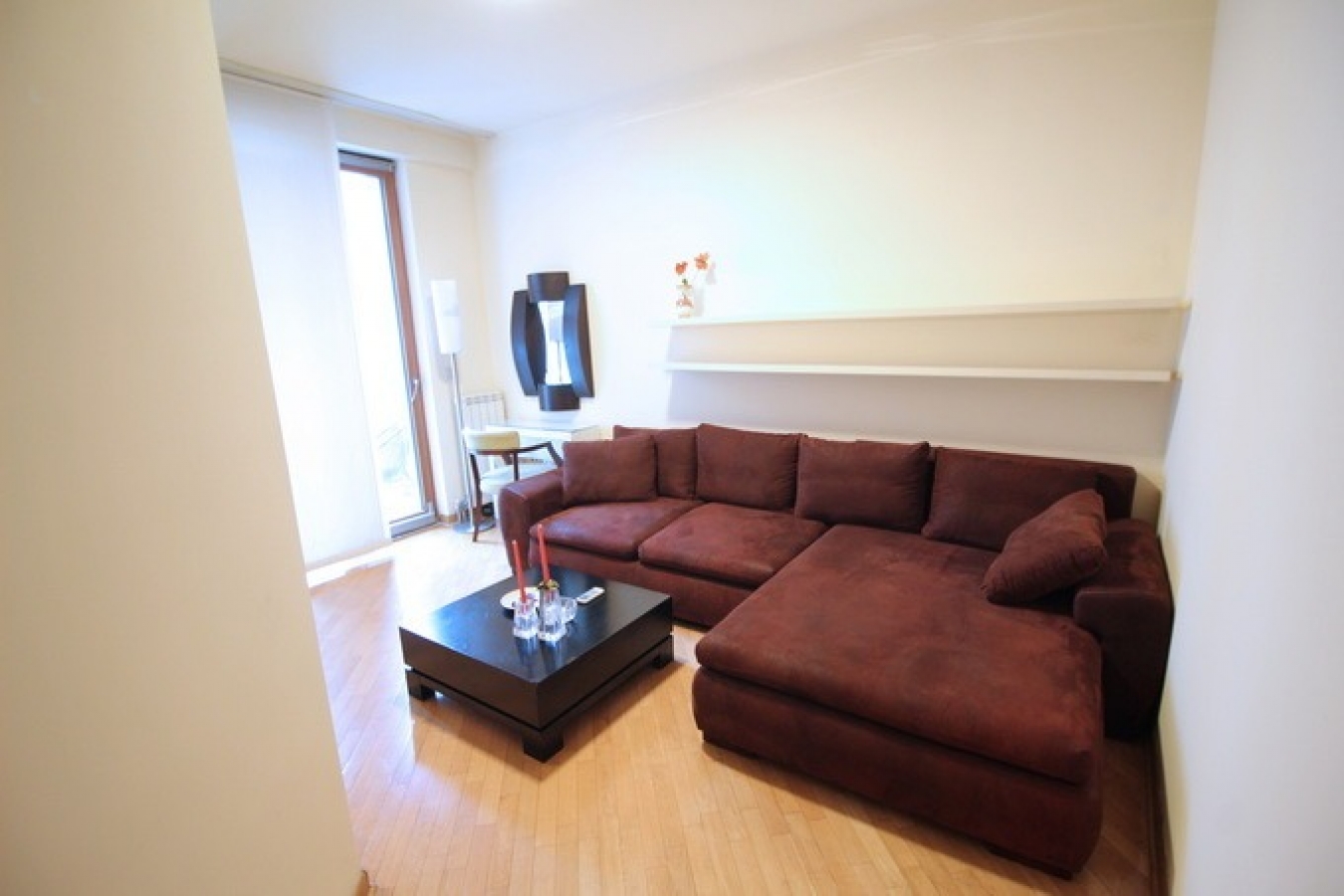 Izdaje se Luksuzan stan na Vracaru kod Hrama 5