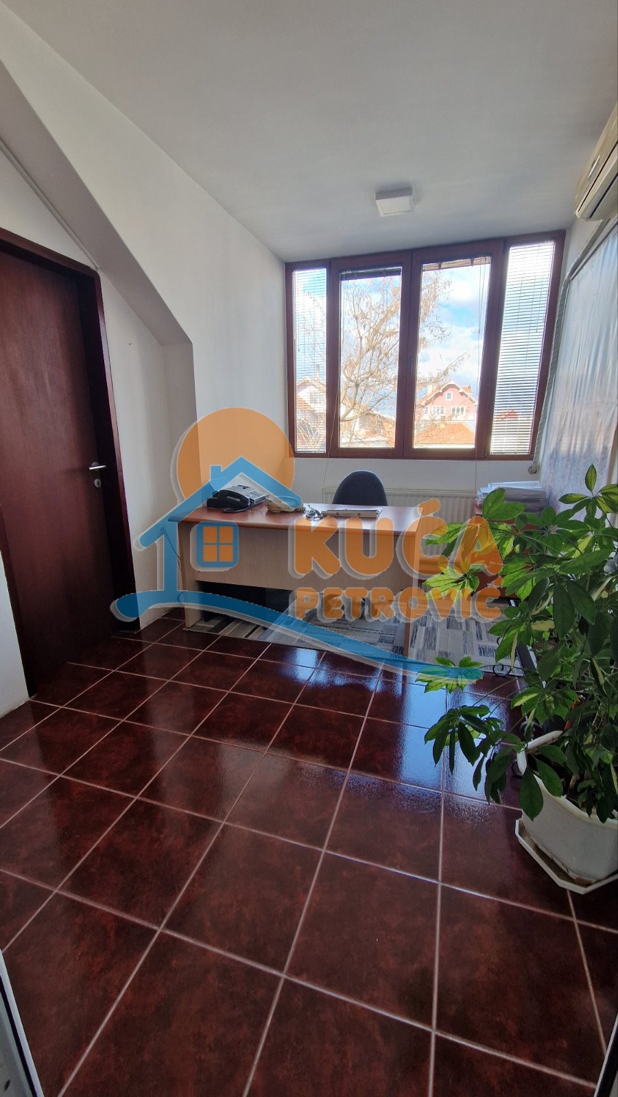 Lokal, 90 m2, Palilula, Topličkog partizanskog odreda ID: i-013397 1