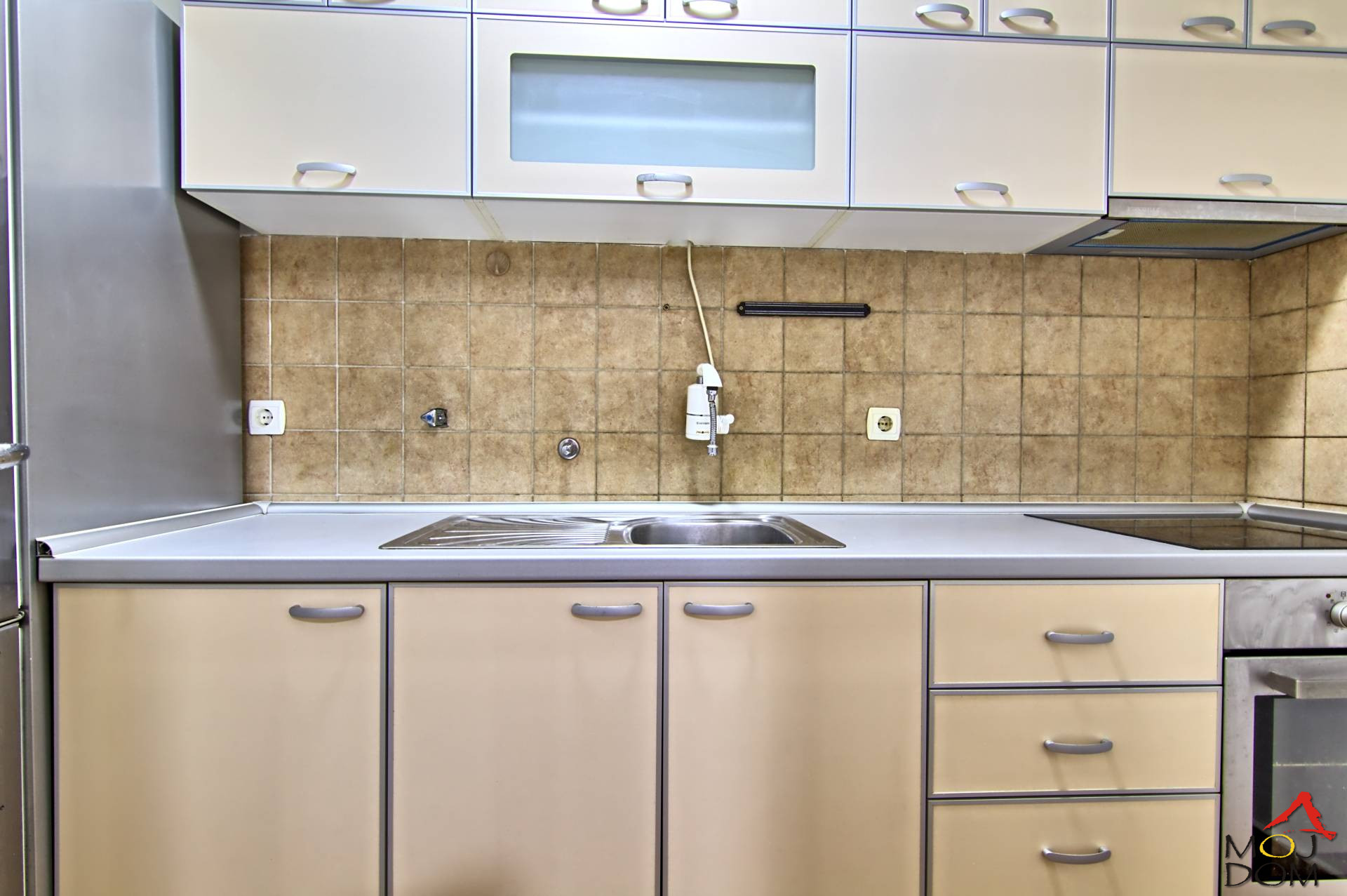 Stan,NOVI SAD,BULEVAR,kv: 44, € 139000, ID: 1029610 9